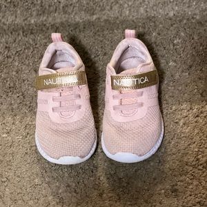 Pink size 8 nautica shoe